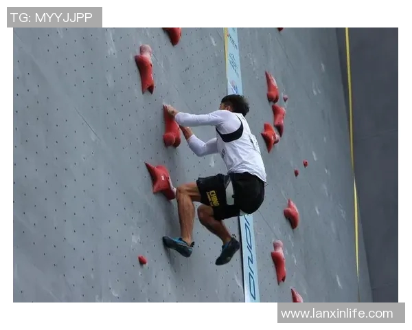 广州攀岩队的防反策略解析与攀岩热点的深度探讨