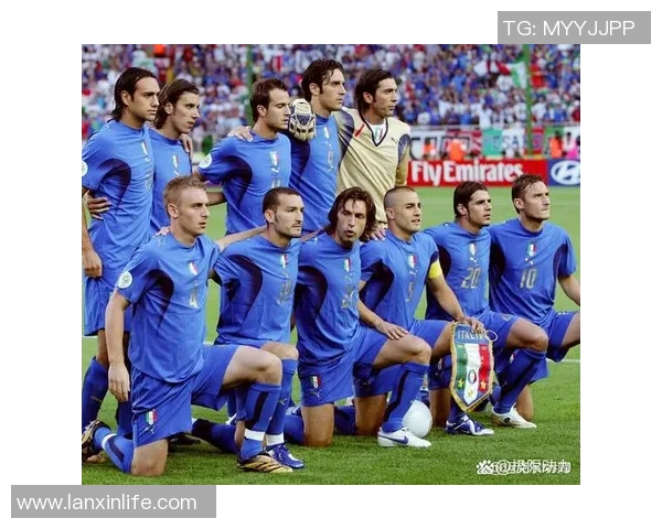 什么斯的足球明星背后的故事与传奇成就揭秘